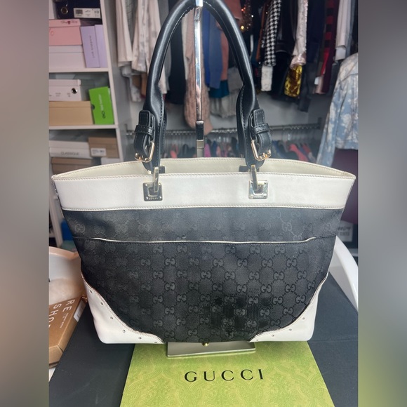 Authentic GUCCI bag - Picture 5 of 12